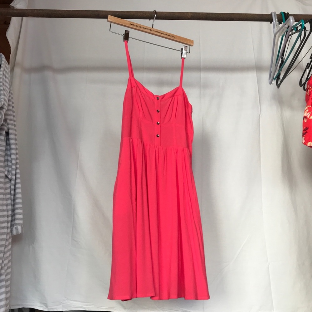 Express dress - Picture 4 of 4
